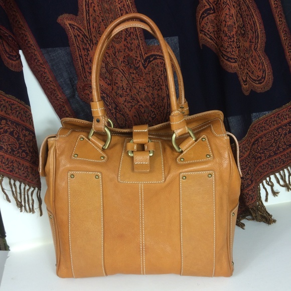 NICOLI Handbags - NICOLI | Leather Shoulder Bag In Soft Butterscotch